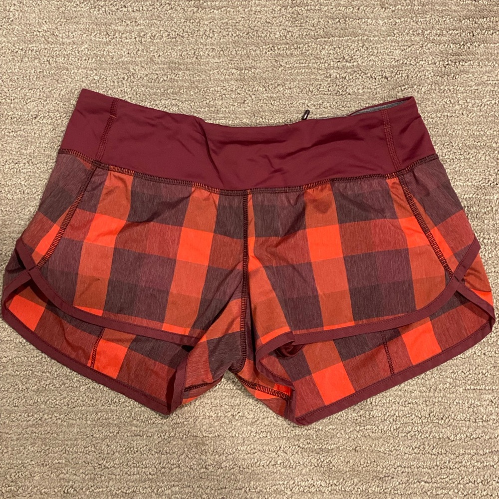 Lululemon Plaid 2.5” shortie
